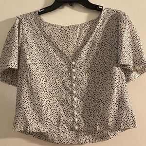 Cute work blouse.